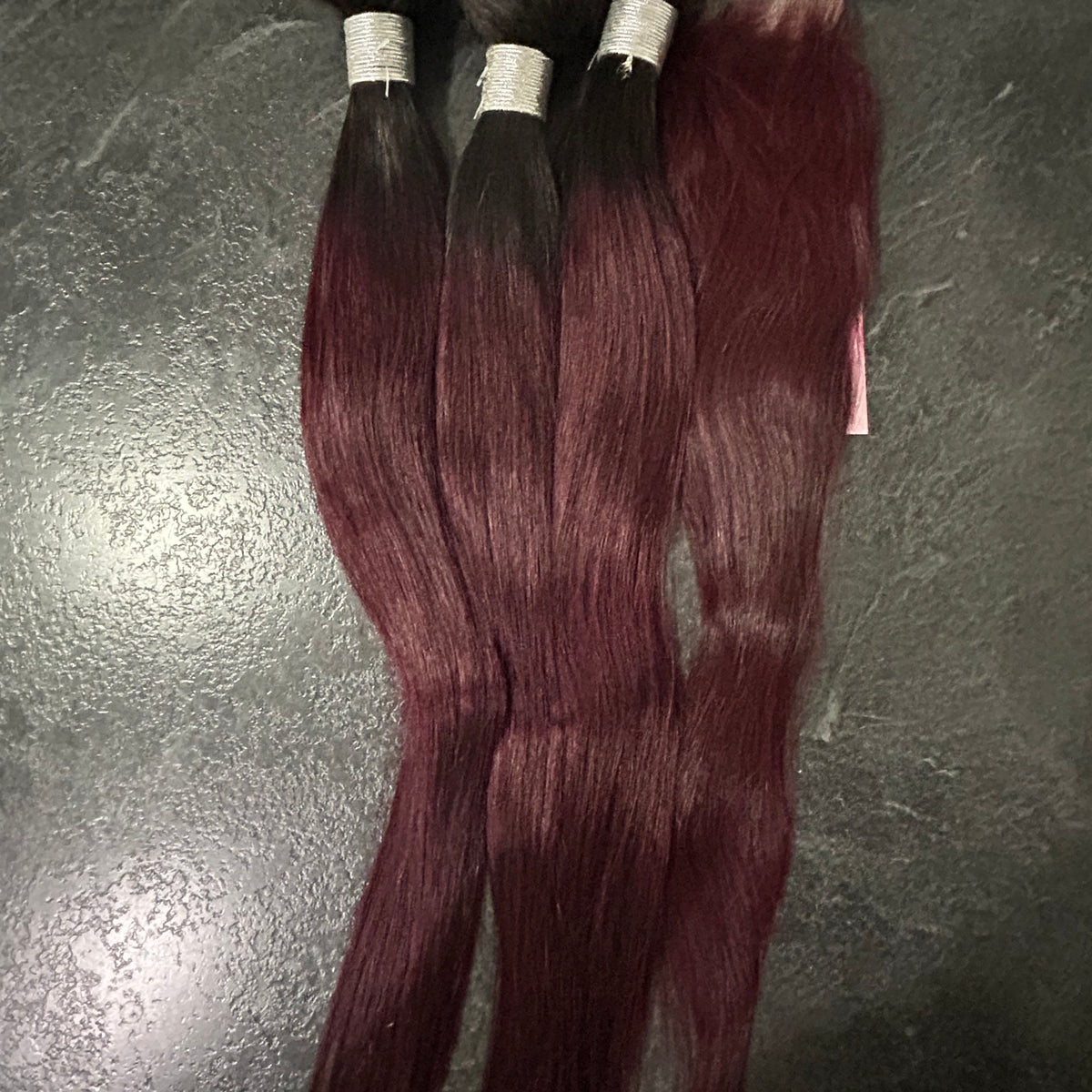 Bundles Straight 1B/99J avec Closure 4X4 – Cheveux Naturels Dégradé Bordeaux