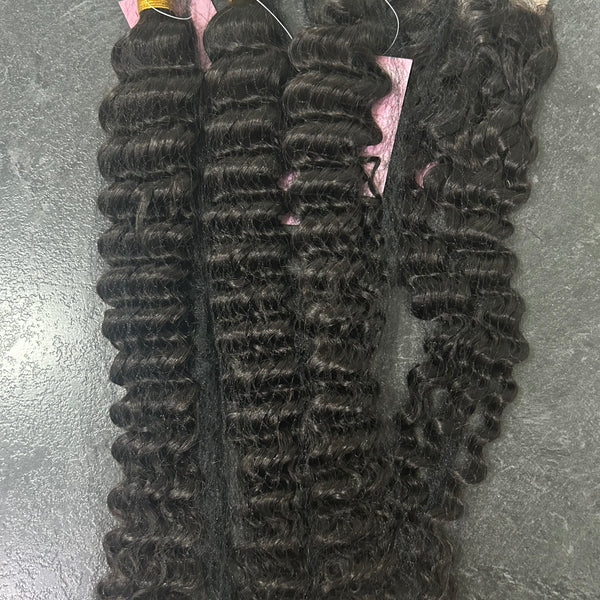 Bundles Deep Wave Naturels avec Closure 4X4 – Texture Ondulée Premium